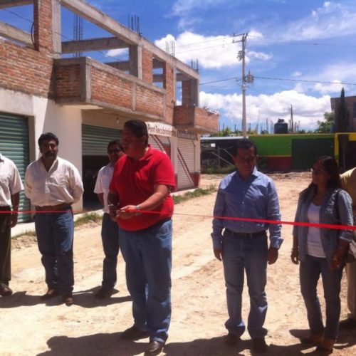 #Oaxaca Inaugura Presidente Municipal de Nochixtlán sistema de drenaje sanitario en la colonia Adolfo López Mateos 