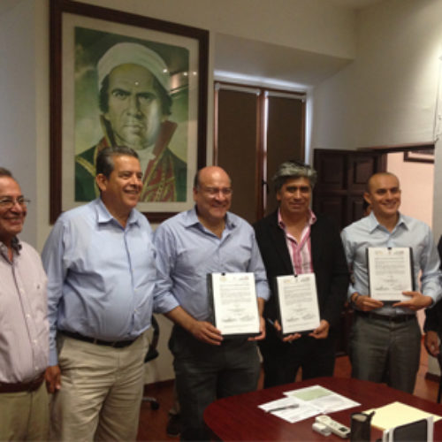 Signan Gobierno Estatal y Municipio de Oaxaca de Juárez Convenio para Producción de Rábanos