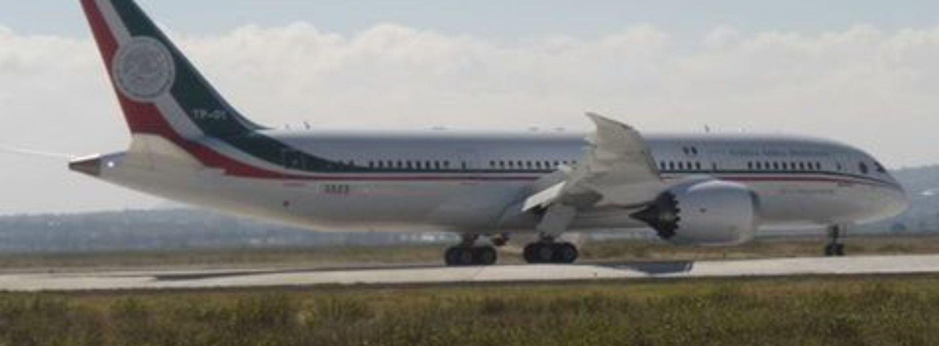 Empresa internacional sugiere conservar Boeing 787: Presidencia