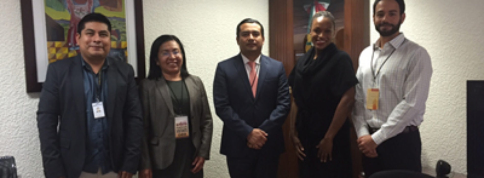 Sostiene titular del IEEPO reunión con Oficial de Asuntos Económicos de la Embajada de EU en México