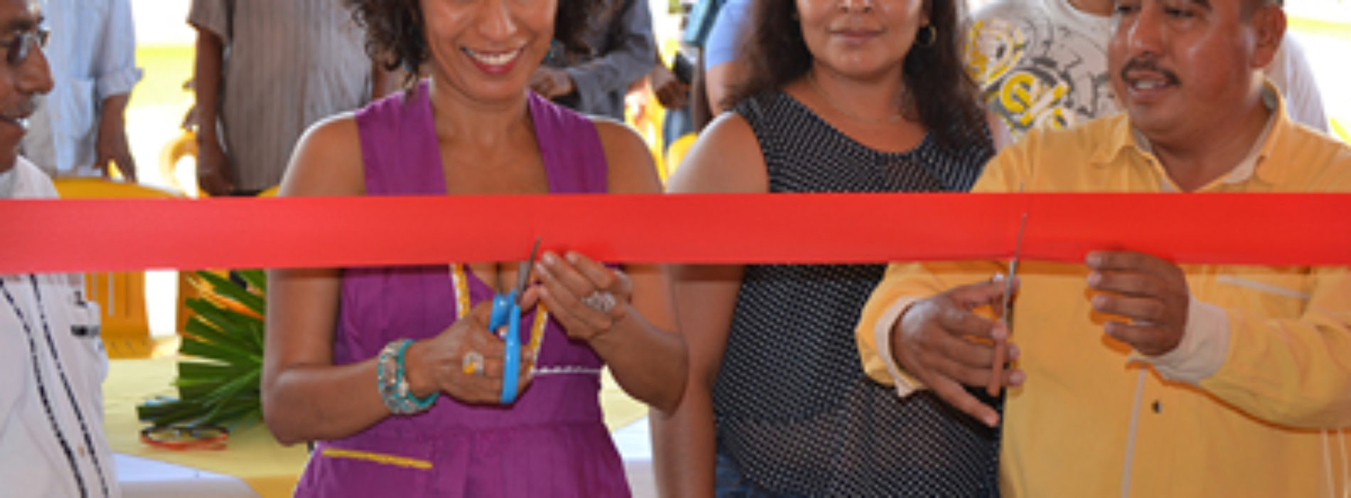 Inauguran Casa de la Mujer en región de la Costa