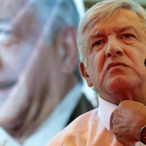 “No vendan su voto aunque les lleve la chingada”: AMLO