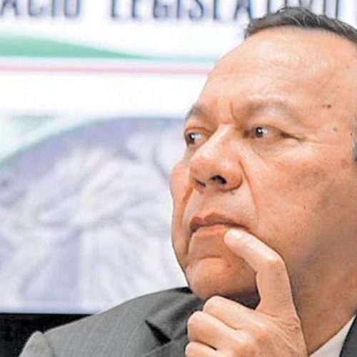 PGR juega al "engañabobos" en caso Iguala: Zambrano