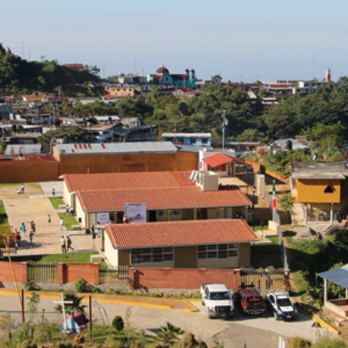 Gobierno de Oaxaca beneficia a más de 935 mil estudiantes con infraestructura educativa: SINFRA