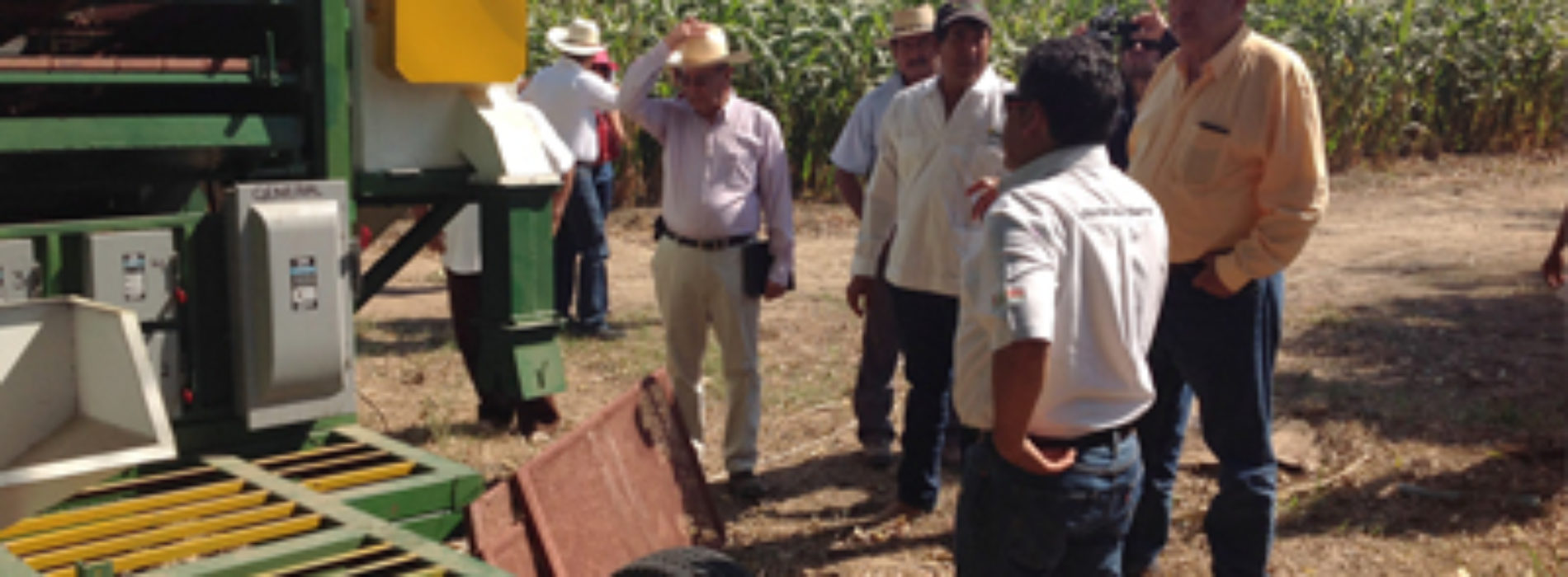 Entrega SEDAPA apoyos por casi 2 MDP a productores agropecuarios de la Costa
