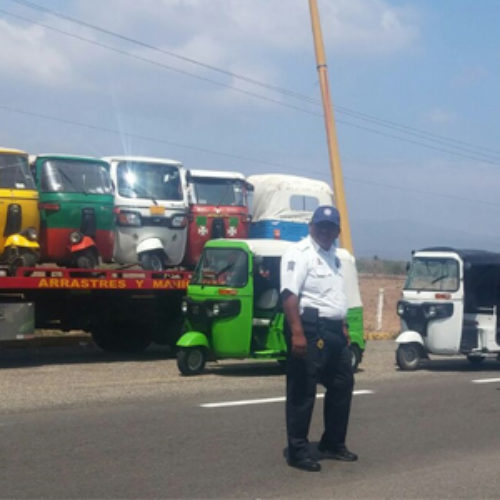 Asegura Policía Vial Estatal 22 mototaxis irregulares en el Istmo de Tehuantepec