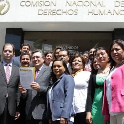 PRD entrega en CNDH acción de inconstitucionalidad contra "Ley Atenco"