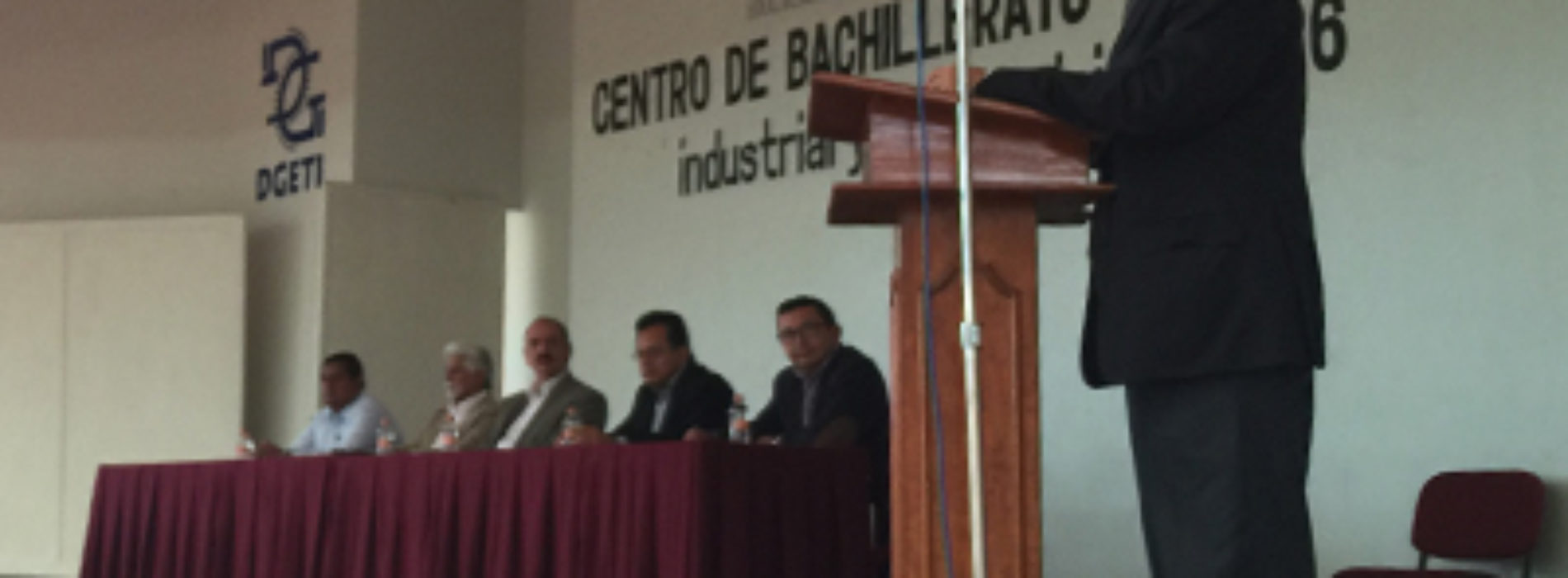 Gobierno de Oaxaca promueve capacitación a docentes de nivel medio superior
