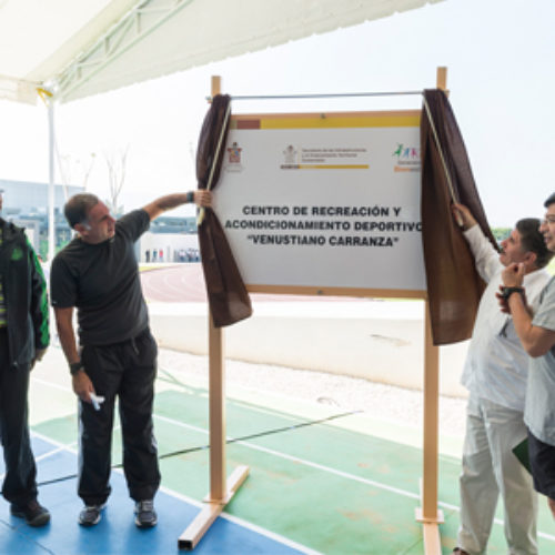 Gabino Cué inaugura Polideportivo “Venustiano Carranza” con una inversión de 382 MDP