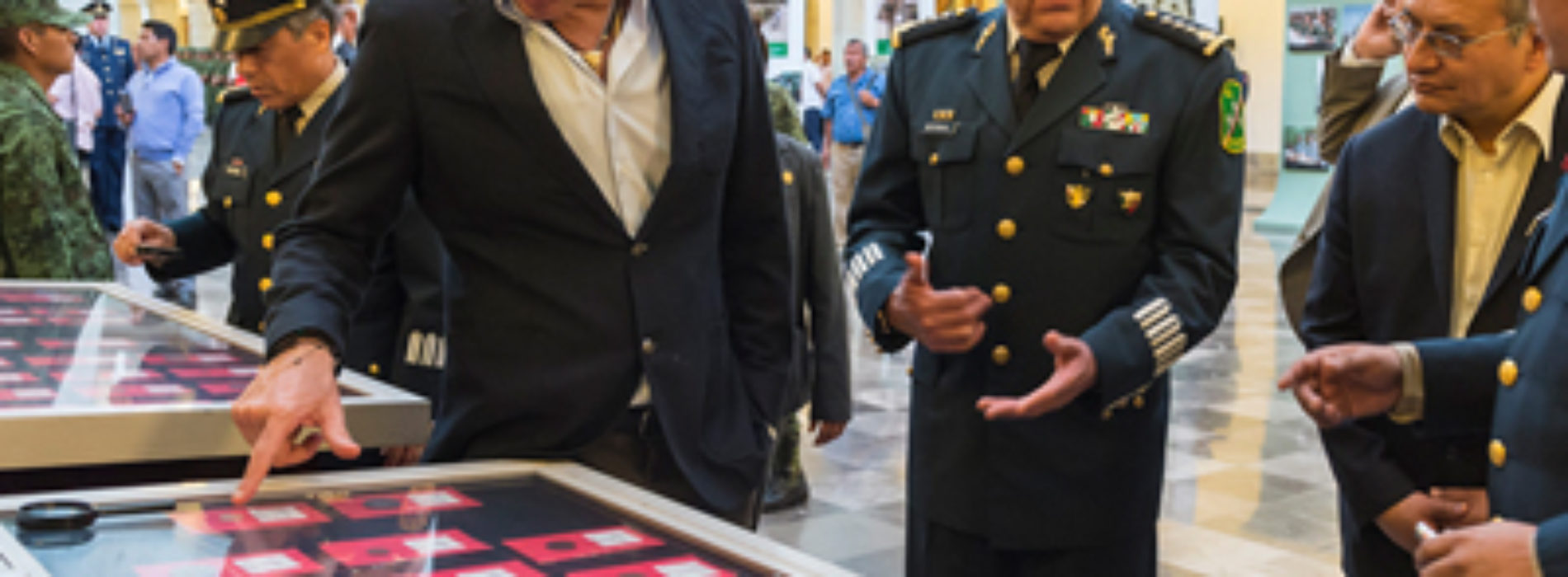 Inauguran Gobierno de Oaxaca y Comandancia de VIII Región Militar, Exposición Itinerante “Sentimientos de la Nación”