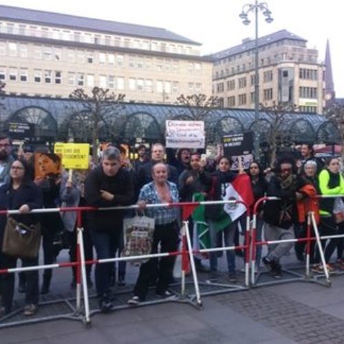 Protestan en Hamburgo por visita de Peña Nieto