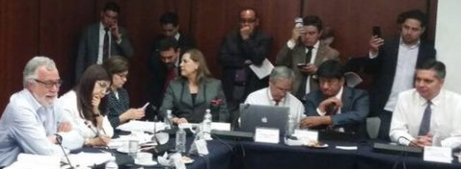 Avanza en Senado reforma anticorrupción