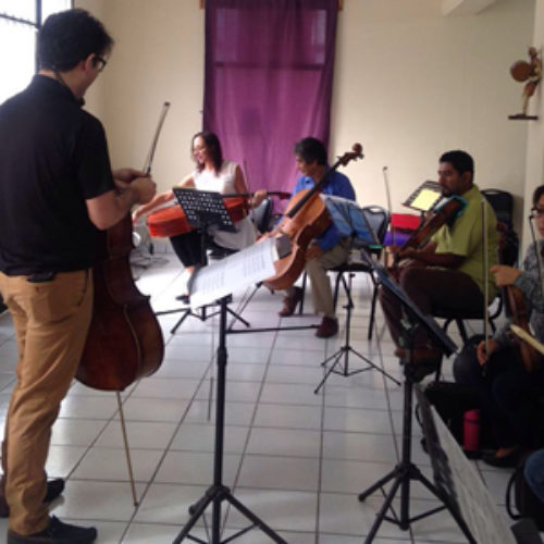 Imparte César Martínez Bourguet capacitación a la Orquesta Primavera de Oaxaca