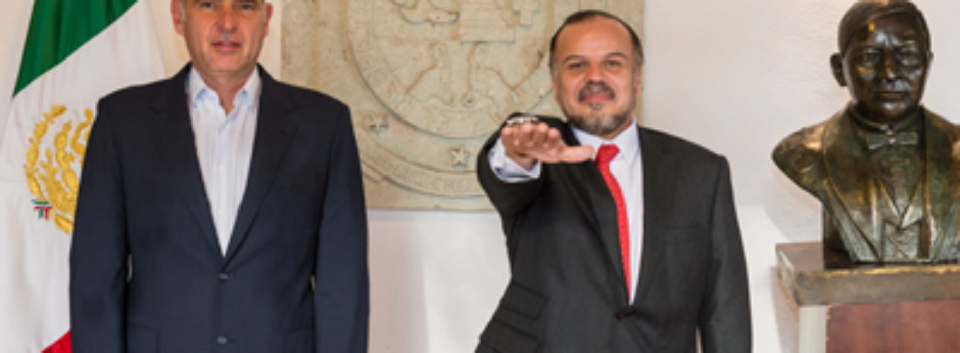 Designa el Gobernador Gabino Cué al Maestro Germán Cervantes Ayala, como nuevo Director General del IEEPO 