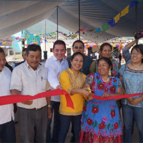 Realizan Primera Feria del Barro Rojo en San Marcos Tlapazola