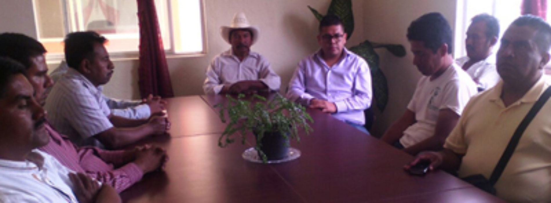 San Miguel Amatitlán y su agencia El Zapote dirimen conflicto postelectoral