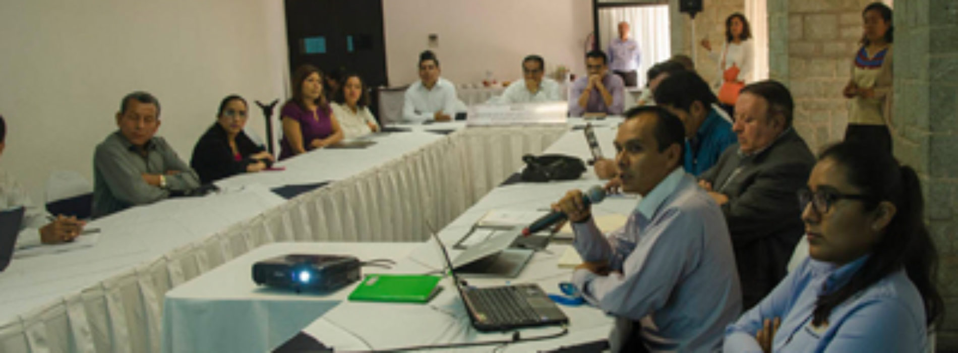 Encabeza IEEPO Segunda Reunión para Mejorar la Atención Educativa de escolares jornaleros migrantes