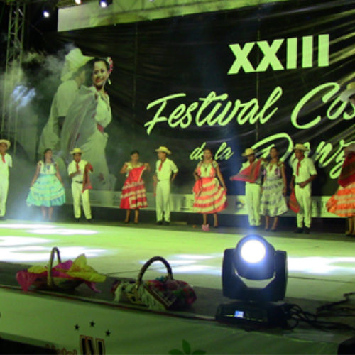 La 23 edición del Festival Costeño de la Danza hermanó con música, ritmo y canto a la región