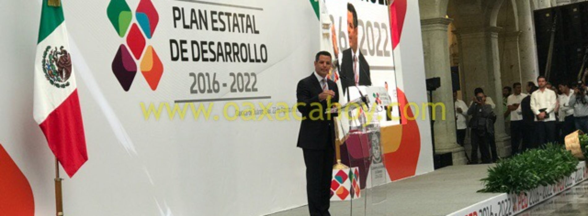 Plan Estatal de Desarrollo revertirá deficiencias en Oaxaca:Murat