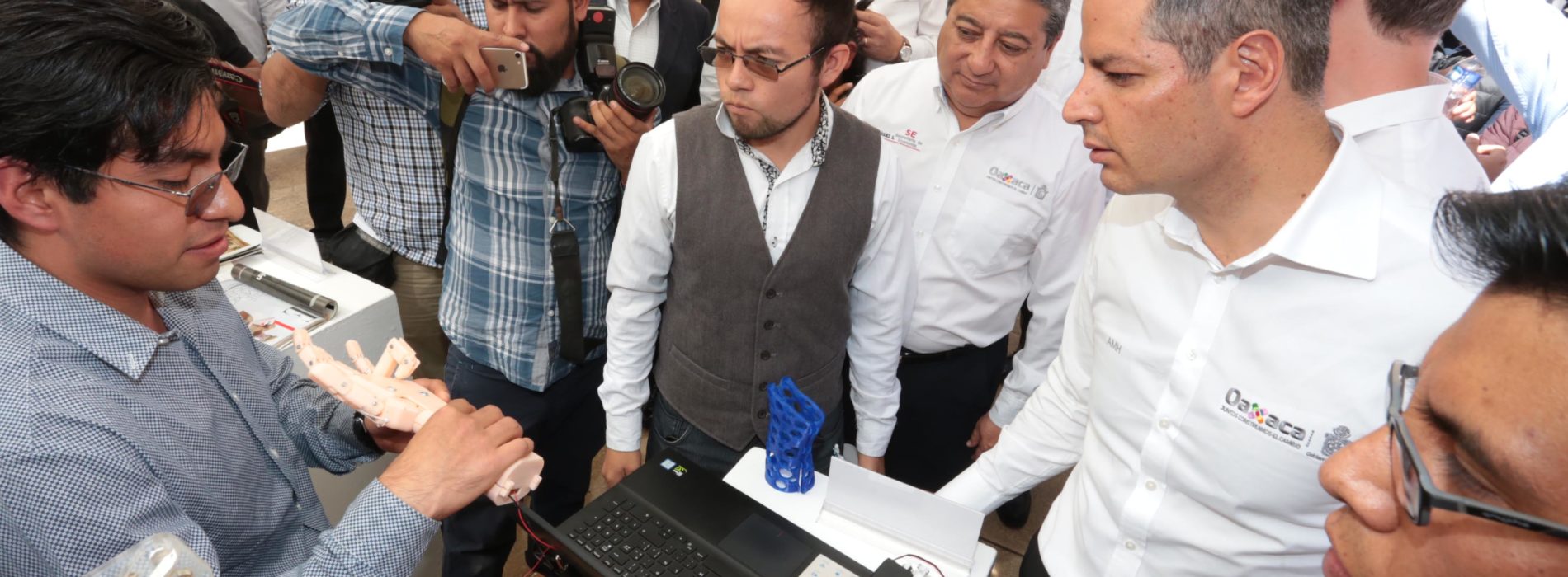 Fortalece Gobierno a emprendedores y  pequeños empresarios de Oaxaca: AMH