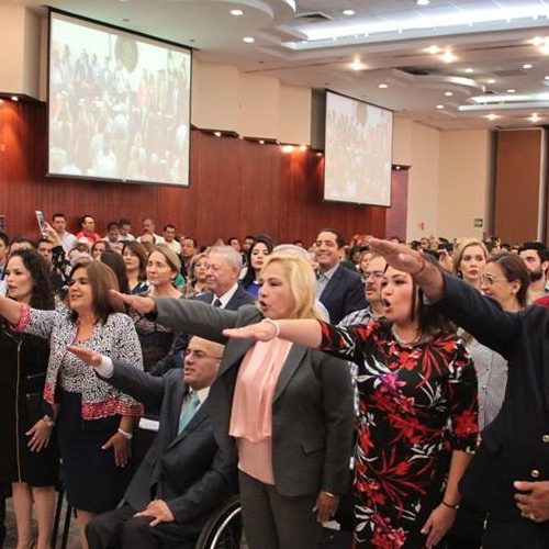 Más de la mitad del Congreso de Sinaloa pide licencia para
buscar otro cargo o reelección