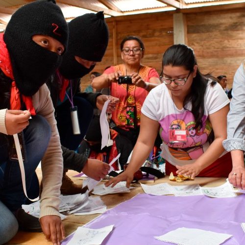 Miles de mujeres de todo el mundo llegan a Chiapas para
luchar junto a las zapatistas por sus derechos