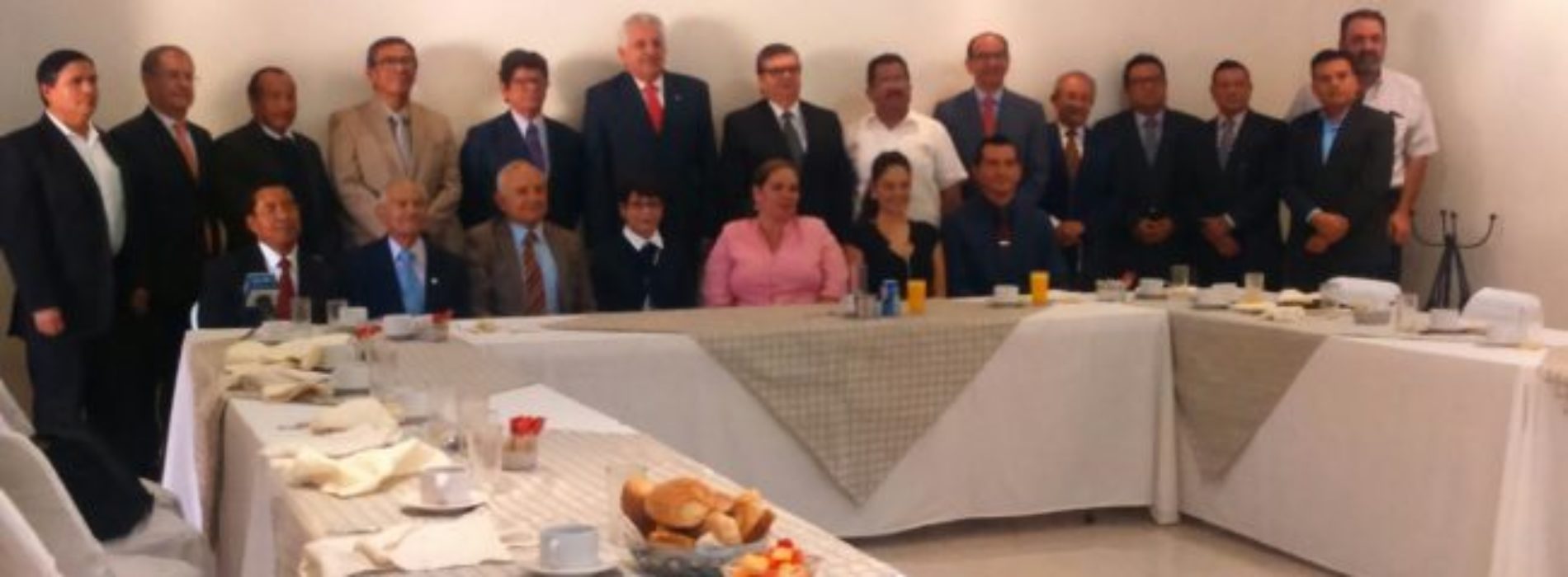Pide Bolaños Cacho desaparición del Consejo de la Judicatura
en Oaxaca por costoso e ineficiente
