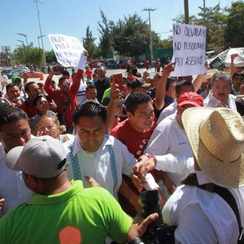 La CNTE dice que continuará sus protestas en mítines de
Meade y Anaya
