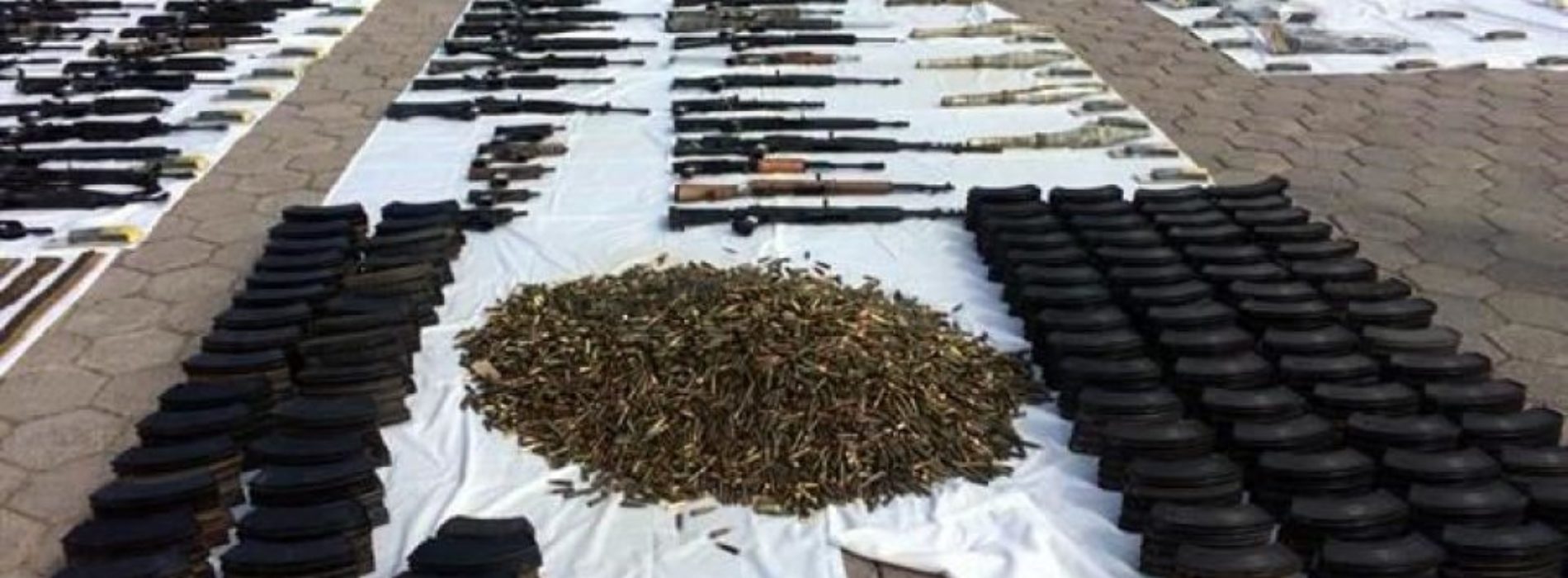 Sedena asegura más de 200 armas en Nuevo Laredo y libera a
secuestrados