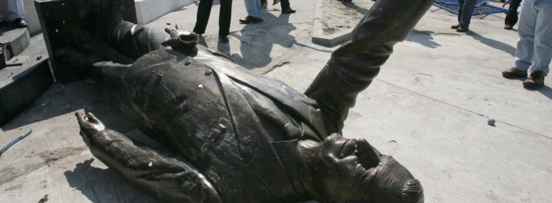Verificado.mx: Derriban estatua de Vicente Fox… pero no
ocurrió en 2018