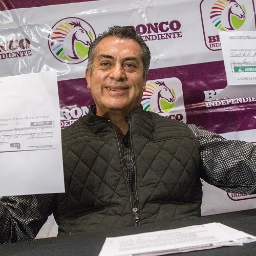 El Bronco se dice a favor de la pena de muerte para asesinos
y secuestradores