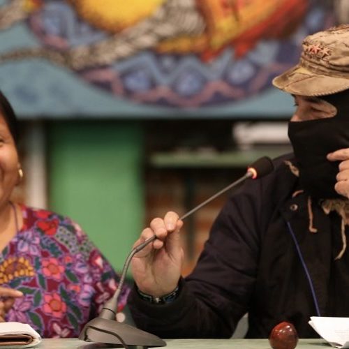 Aunque den el triunfo por sentado, los poderes económicos no
dejarán que gane AMLO, dice el EZLN