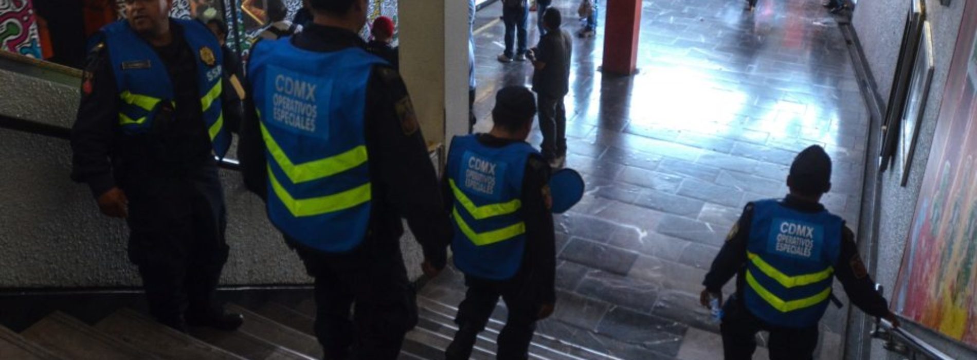 Asesinan a un hombre en acceso del Metro División del Norte,
en la CDMX