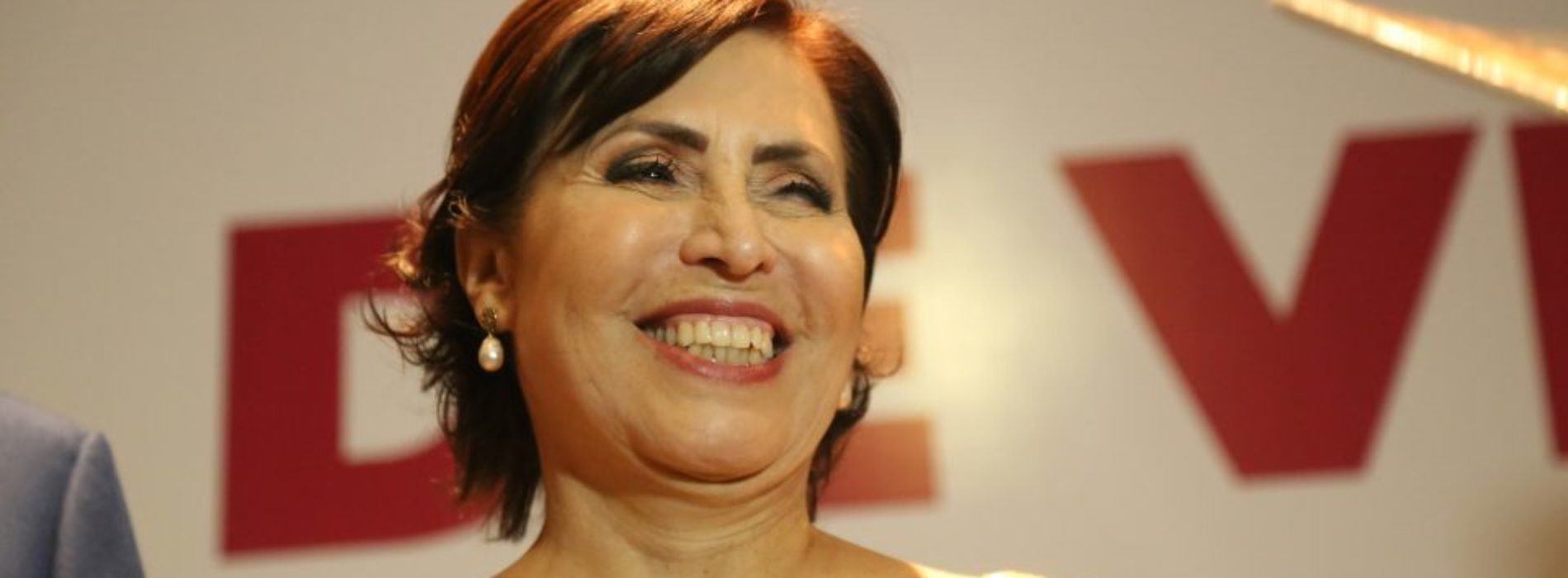 Rosario Robles denuncia que hay una campaña en su contra y
dice que tiene la conciencia tranquila