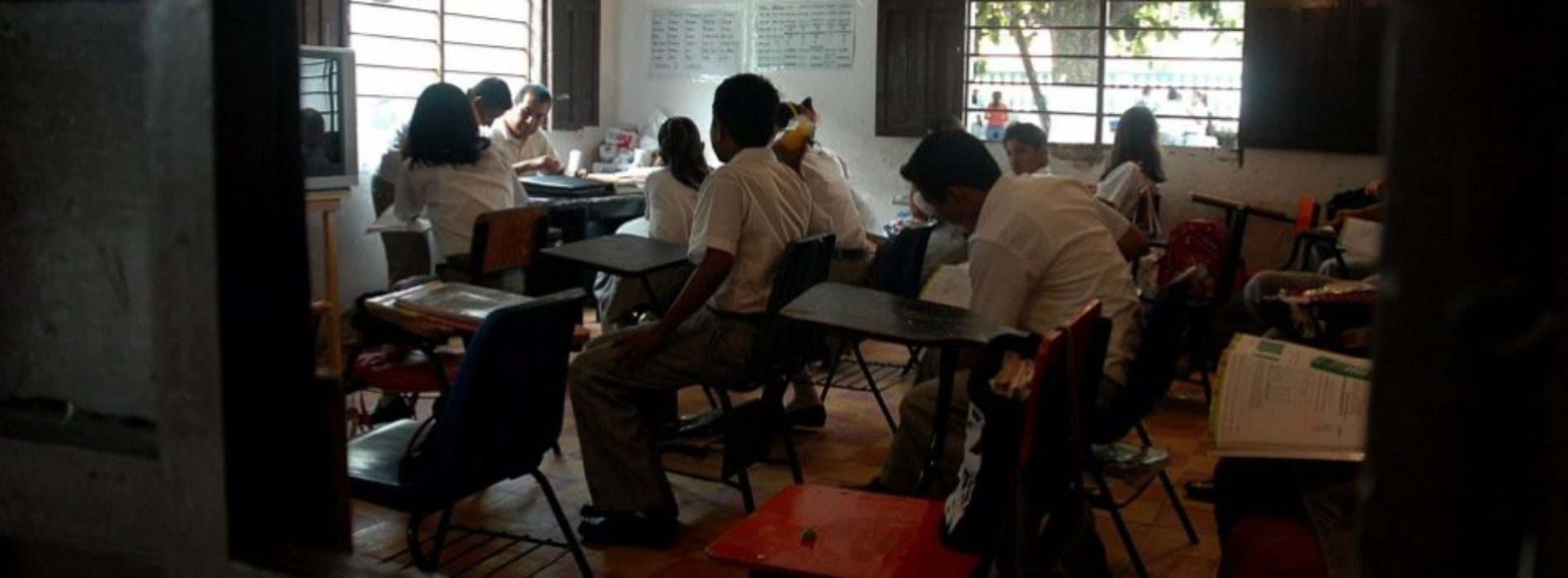 Violan a menor en una telesecundaria en Puebla; su maestra
le dijo que se quedara callada