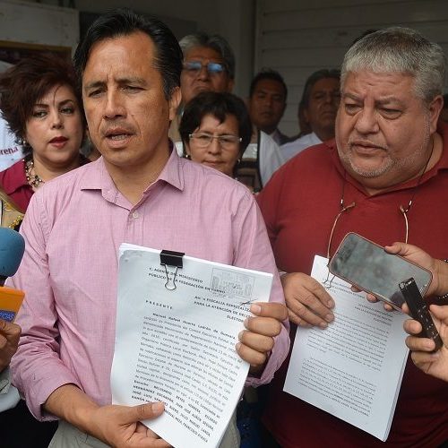 Morena denuncia a Yunes por presunto uso de programas
sociales con fines electorales en Veracruz