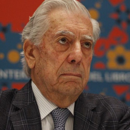 AMLO podría empujar a México a un desastre; ojalá ese país
no se suicide, dice Vargas Llosa