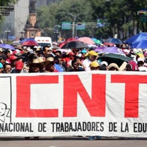 Pide Colectivo Democrático de la CNTE suspender “paro
electorero” en Oaxaca