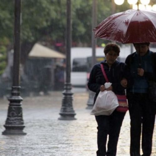 Se mantendrán lluvias en Oaxaca por zona de Baja Presión al
Sur del Golfo de Tehuantepec