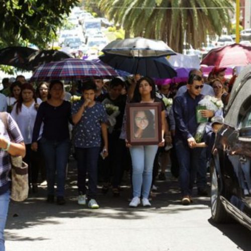 Justicia para Sol, piden colectivos feministas en su último
adiós