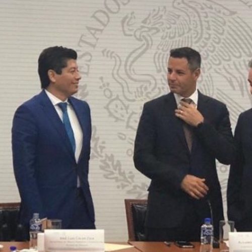 Oaxaca firma convenio con SENER; alumbrado público para la
ciudad
