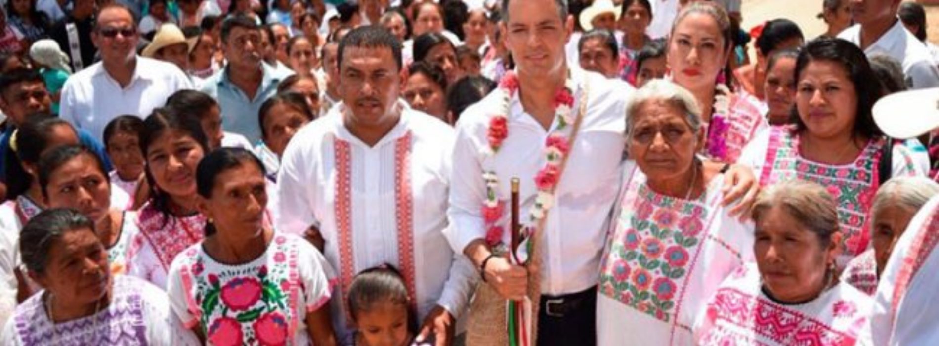 Constata Gobierno de Oaxaca proyectos de infraestructura
social en San Pedro Amuzgos