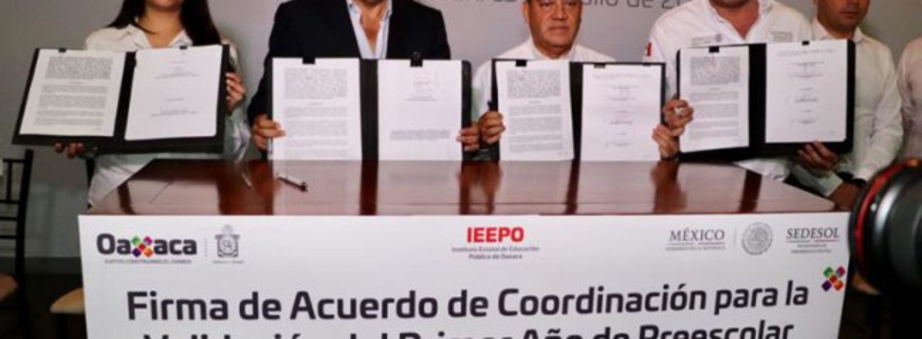 Firman Sedesol-IEEPO acuerdo para validar nivel de educación
preescolar en estancias infantiles