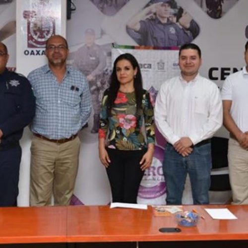 Unen esfuerzos C4, Policía Cibernética y Condusef para
erradicar ciber delitos en Oaxaca