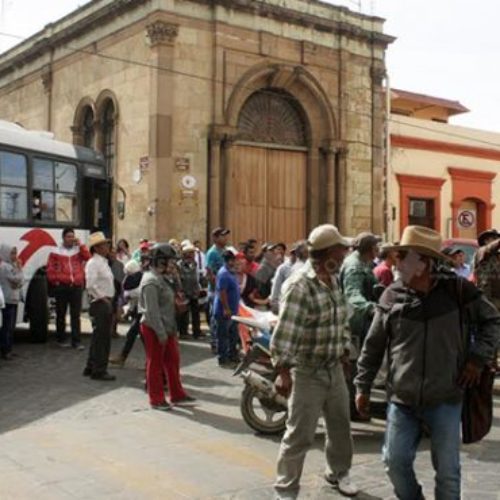Inicia semana con movilizaciones y protestas en
Oaxaca
