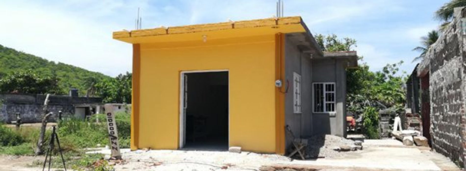 Apoyo Gubernamental, oportuno en la reconstrucción de
viviendas de Xadani