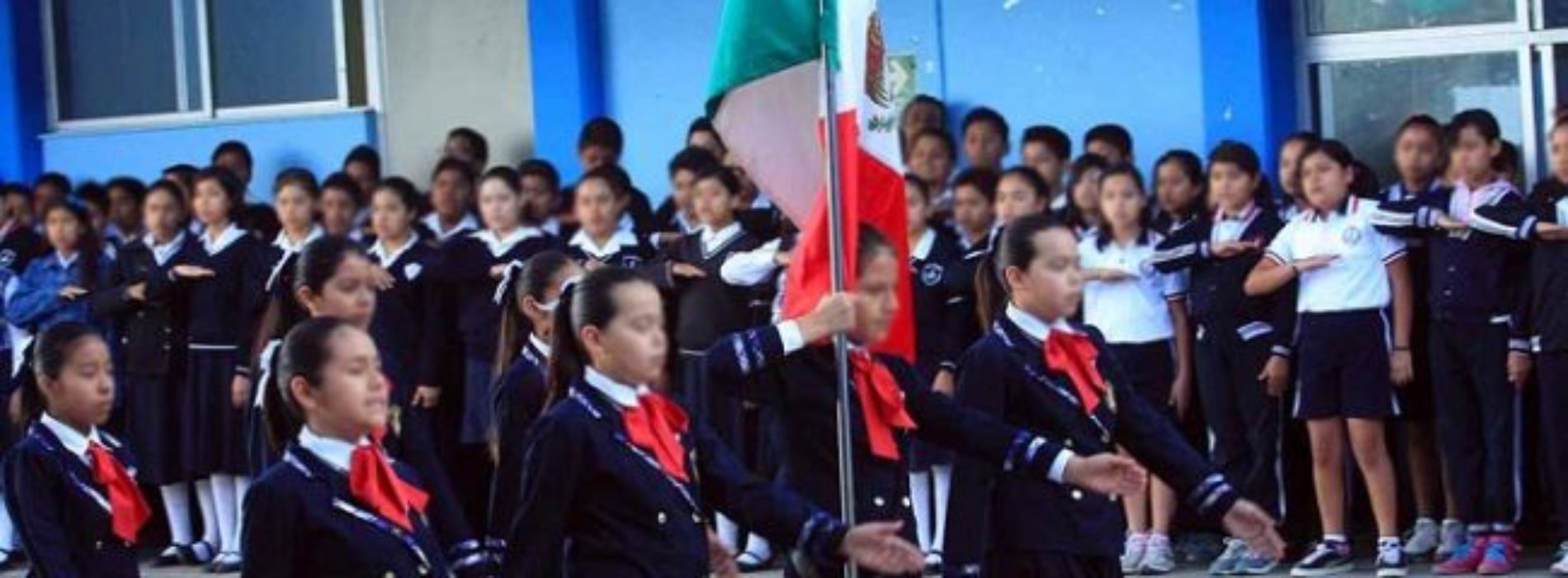 Honra IEEPO héroes nacionales de la Independencia de
México