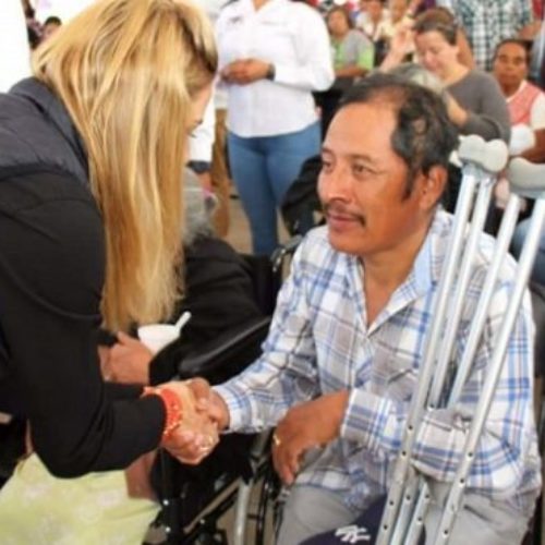 Ivette Morán de Murat encabeza la Sexta Feria Nacional de
Empleo para Personas Mayores y con Discapacidad