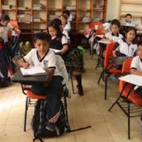 Reanudan clases este martes las escuelas de 147 municipios
que suspendieron actividades por lluvias