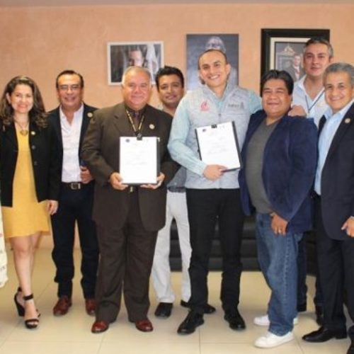 Firma de convenio de la Comisión Iberoamericana de Derechos
Humanos con el COBAO